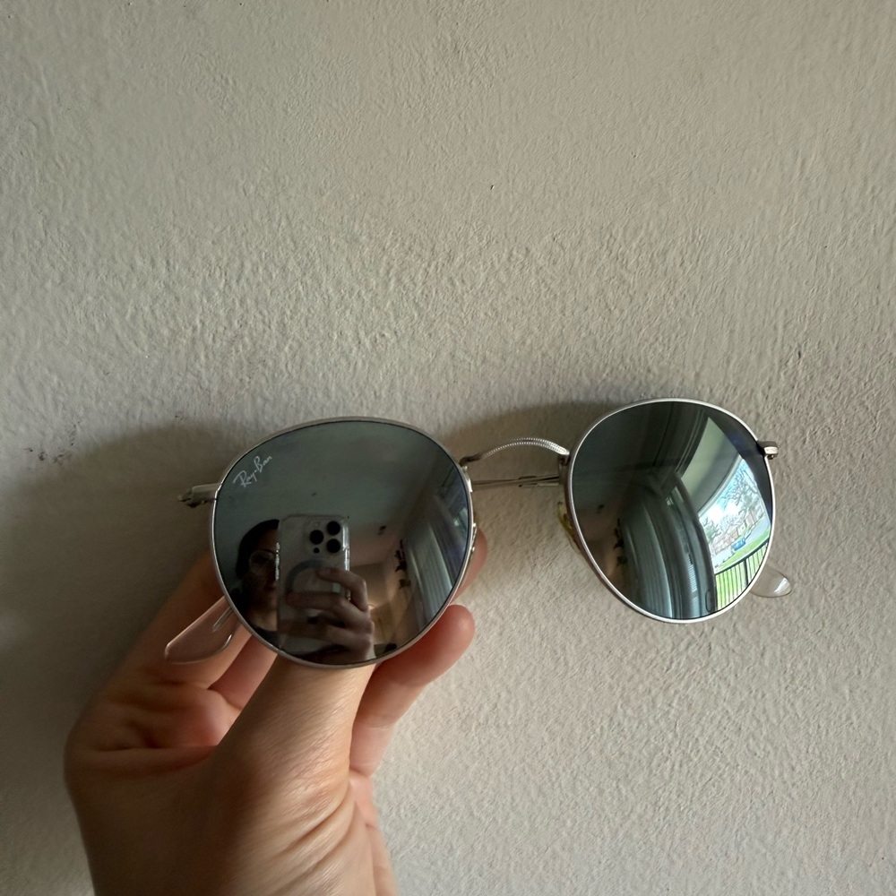 Ray-Ban Gold Frame Sunglasses with Light Silver Mirrored Lenses - Picture 5 of 13
